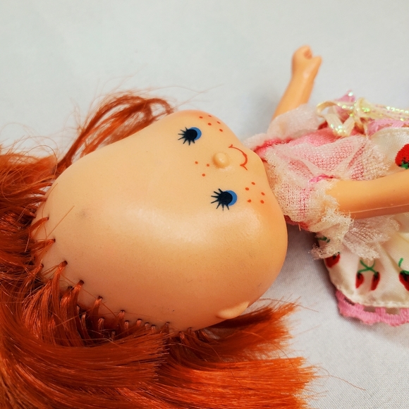 80s Vintage Dancin' Strawberry Shortcake Doll Ballerina Dancer with Accessories - Picture 4 of 7